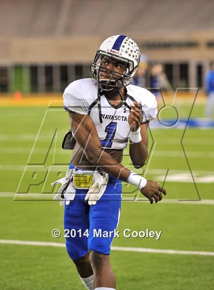 Thumbnail 1 in Liberty Hill vs. Navasota (UIL 4A D1 Semifinals) photogallery.