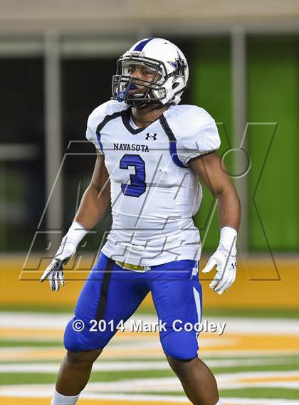 Thumbnail 3 in Liberty Hill vs. Navasota (UIL 4A D1 Semifinals) photogallery.