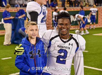 Thumbnail 2 in Liberty Hill vs. Navasota (UIL 4A D1 Semifinals) photogallery.