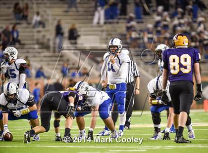 Thumbnail 2 in Liberty Hill vs. Navasota (UIL 4A D1 Semifinals) photogallery.