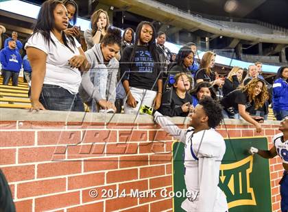 Thumbnail 1 in Liberty Hill vs. Navasota (UIL 4A D1 Semifinals) photogallery.
