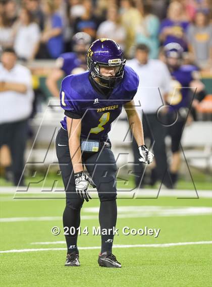 Thumbnail 2 in Liberty Hill vs. Navasota (UIL 4A D1 Semifinals) photogallery.