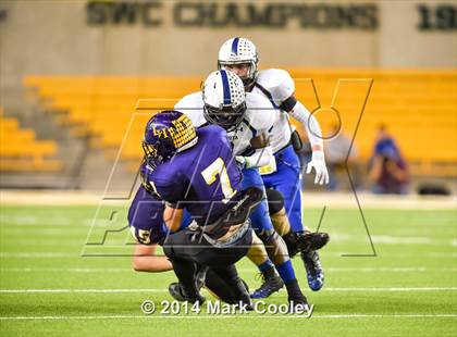Thumbnail 2 in Liberty Hill vs. Navasota (UIL 4A D1 Semifinals) photogallery.