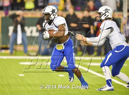 Thumbnail 3 in Liberty Hill vs. Navasota (UIL 4A D1 Semifinals) photogallery.