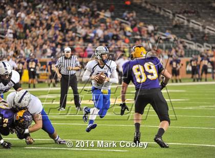 Thumbnail 2 in Liberty Hill vs. Navasota (UIL 4A D1 Semifinals) photogallery.
