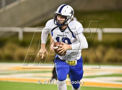 Thumbnail 1 in Liberty Hill vs. Navasota (UIL 4A D1 Semifinals) photogallery.