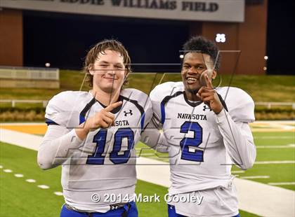 Thumbnail 2 in Liberty Hill vs. Navasota (UIL 4A D1 Semifinals) photogallery.