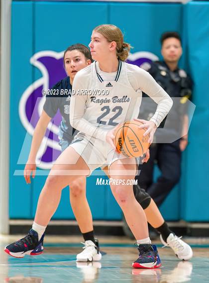 Thumbnail 3 in Hopewell vs Hickory Ridge (Phenom Holiday Classic) photogallery.