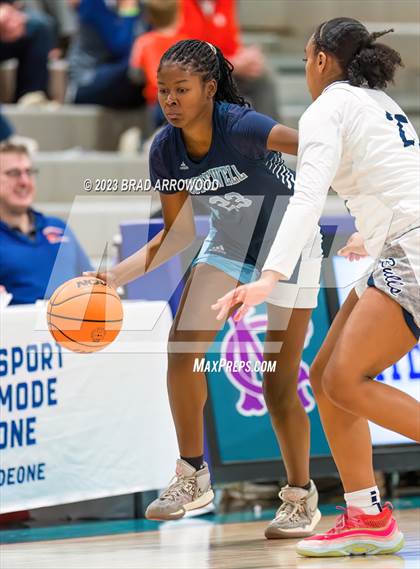 Thumbnail 3 in Hopewell vs Hickory Ridge (Phenom Holiday Classic) photogallery.