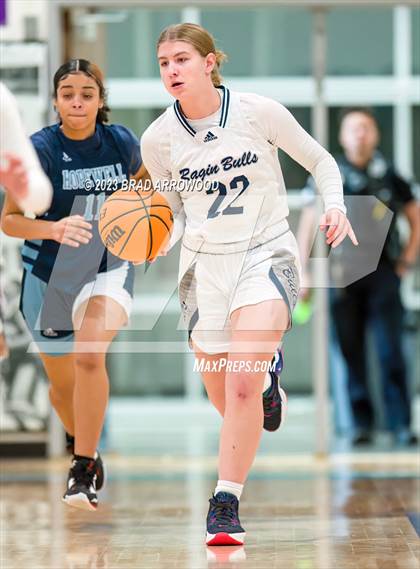 Thumbnail 3 in Hopewell vs Hickory Ridge (Phenom Holiday Classic) photogallery.