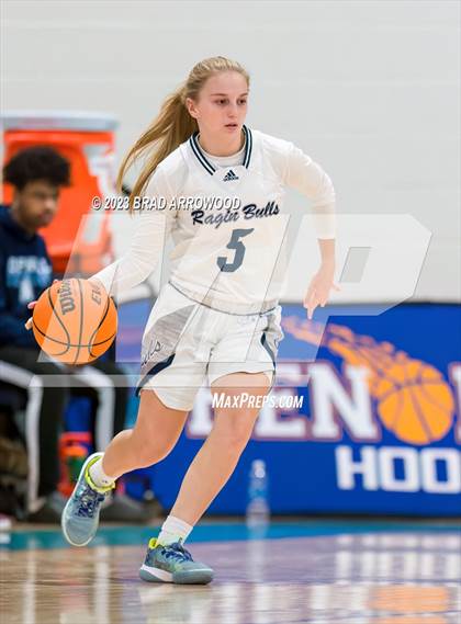 Thumbnail 3 in Hopewell vs Hickory Ridge (Phenom Holiday Classic) photogallery.