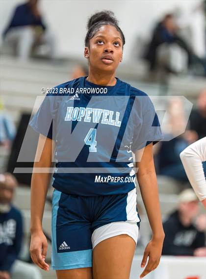 Thumbnail 3 in Hopewell vs Hickory Ridge (Phenom Holiday Classic) photogallery.