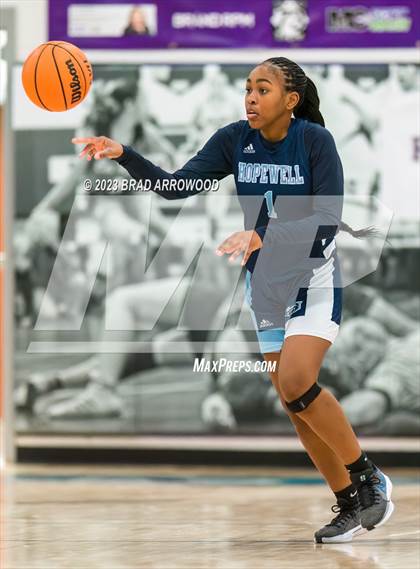 Thumbnail 1 in Hopewell vs Hickory Ridge (Phenom Holiday Classic) photogallery.