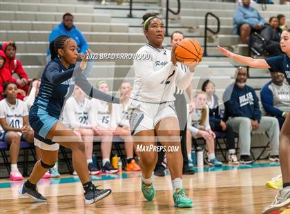 Thumbnail 2 in Hopewell vs Hickory Ridge (Phenom Holiday Classic) photogallery.