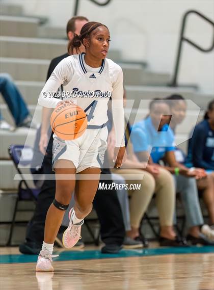 Thumbnail 1 in Hopewell vs Hickory Ridge (Phenom Holiday Classic) photogallery.