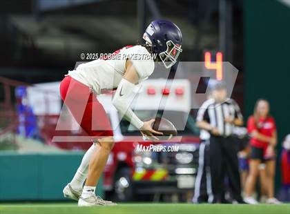 Thumbnail 1 in John Paul II vs. Nolan Catholic (Catholic Bowl) photogallery.