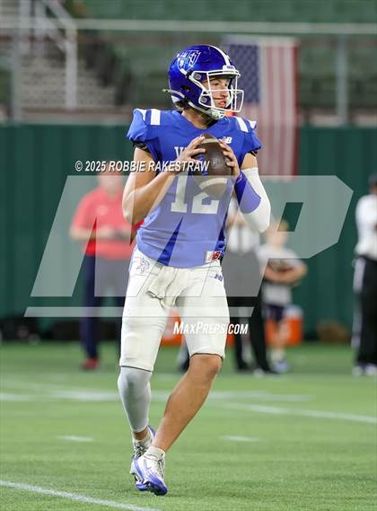 Thumbnail 3 in John Paul II vs. Nolan Catholic (Catholic Bowl) photogallery.