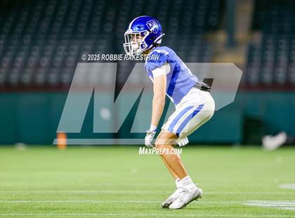 Thumbnail 1 in John Paul II vs. Nolan Catholic (Catholic Bowl) photogallery.