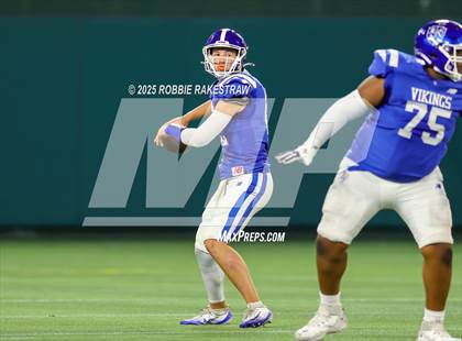Thumbnail 2 in John Paul II vs. Nolan Catholic (Catholic Bowl) photogallery.