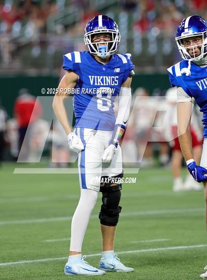 Thumbnail 1 in John Paul II vs. Nolan Catholic (Catholic Bowl) photogallery.