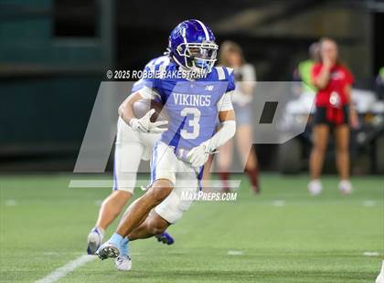 Thumbnail 3 in John Paul II vs. Nolan Catholic (Catholic Bowl) photogallery.