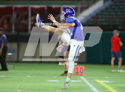Thumbnail 2 in John Paul II vs. Nolan Catholic (Catholic Bowl) photogallery.