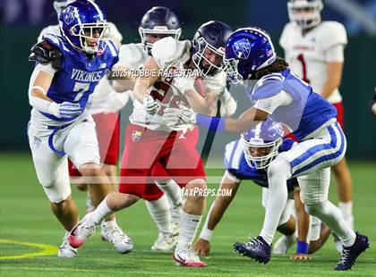 Thumbnail 2 in John Paul II vs. Nolan Catholic (Catholic Bowl) photogallery.