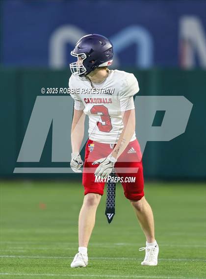 Thumbnail 2 in John Paul II vs. Nolan Catholic (Catholic Bowl) photogallery.