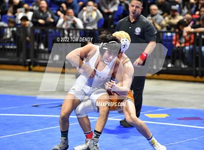 Thumbnail 2 in UIL State Championships - 5A 126lb Final photogallery.