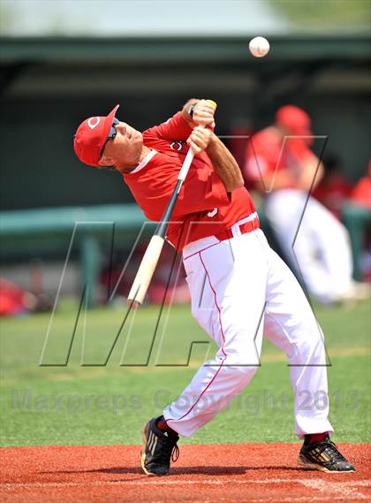 Thumbnail 3 in Carthage vs China Spring (UIL 3A Region 3 Quarterfinals) photogallery.