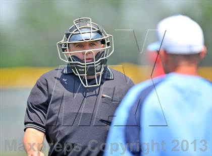Thumbnail 2 in Carthage vs China Spring (UIL 3A Region 3 Quarterfinals) photogallery.