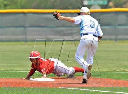 Thumbnail 1 in Carthage vs China Spring (UIL 3A Region 3 Quarterfinals) photogallery.