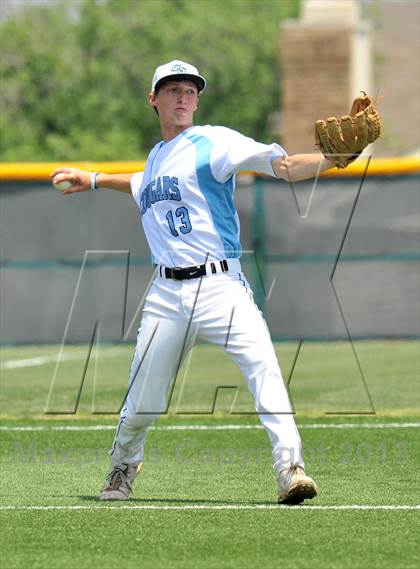 Thumbnail 2 in Carthage vs China Spring (UIL 3A Region 3 Quarterfinals) photogallery.