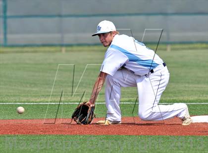 Thumbnail 3 in Carthage vs China Spring (UIL 3A Region 3 Quarterfinals) photogallery.