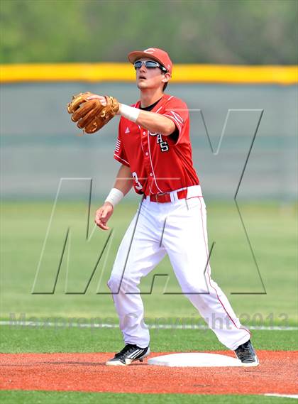 Thumbnail 2 in Carthage vs China Spring (UIL 3A Region 3 Quarterfinals) photogallery.