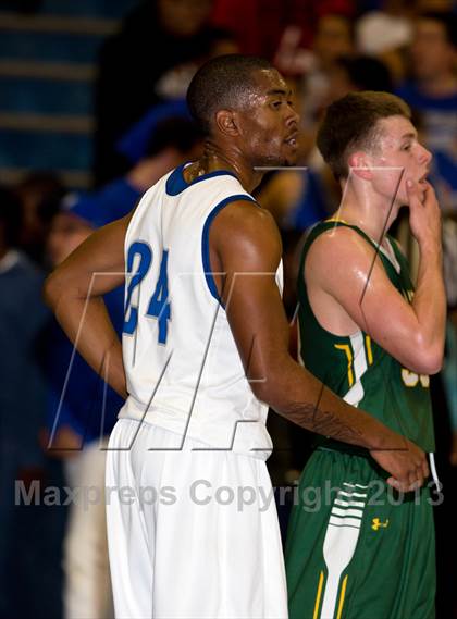 Thumbnail 3 in Placer vs. Sierra (CIF SJS D3 Playoffs) photogallery.