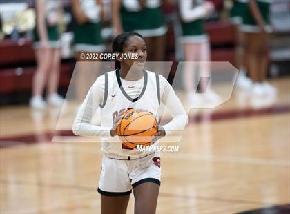 Thumbnail 1 in Greenbrier vs Warner Robins (GHSA 5A Elite 8 Playoff) photogallery.