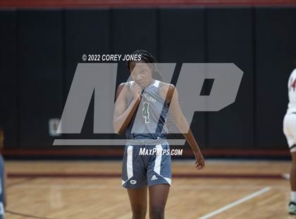 Thumbnail 3 in Greenbrier vs Warner Robins (GHSA 5A Elite 8 Playoff) photogallery.
