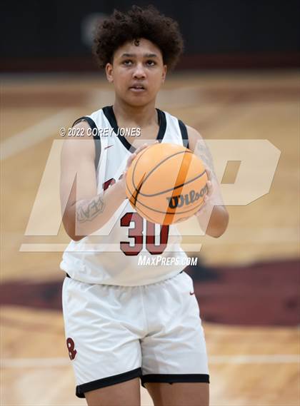 Thumbnail 3 in Greenbrier vs Warner Robins (GHSA 5A Elite 8 Playoff) photogallery.