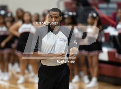 Thumbnail 2 in Greenbrier vs Warner Robins (GHSA 5A Elite 8 Playoff) photogallery.