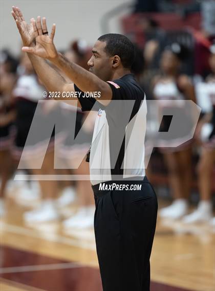 Thumbnail 2 in Greenbrier vs Warner Robins (GHSA 5A Elite 8 Playoff) photogallery.