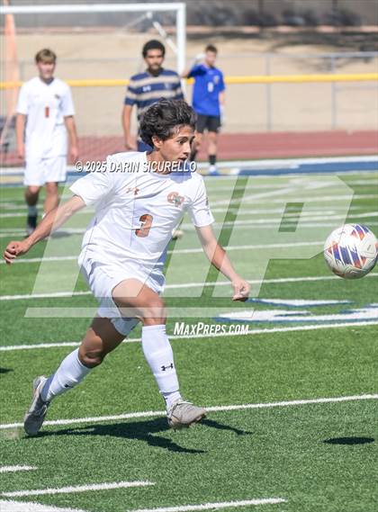 Thumbnail 2 in Campo Verde vs. Desert Vista (AIA Open Semifinal) photogallery.