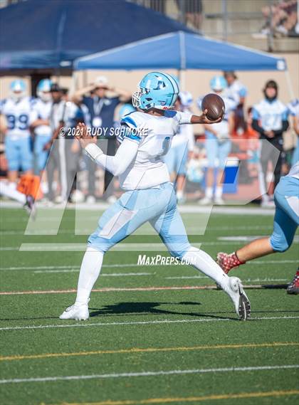 Thumbnail 2 in Patrick Henry vs. University City (CIF SDS Division 4 finals) photogallery.