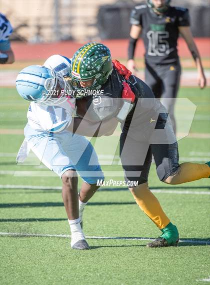 Thumbnail 3 in Patrick Henry vs. University City (CIF SDS Division 4 finals) photogallery.