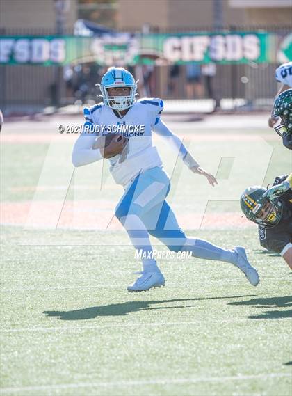 Thumbnail 2 in Patrick Henry vs. University City (CIF SDS Division 4 finals) photogallery.