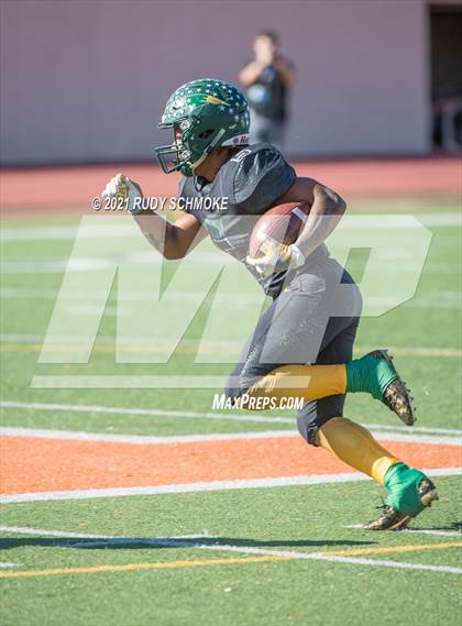 Thumbnail 2 in Patrick Henry vs. University City (CIF SDS Division 4 finals) photogallery.