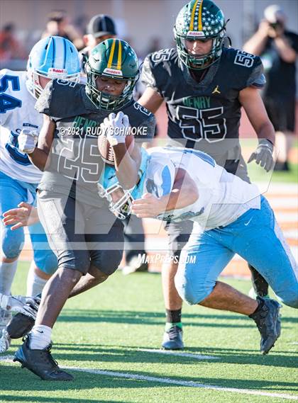 Thumbnail 1 in Patrick Henry vs. University City (CIF SDS Division 4 finals) photogallery.
