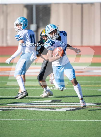 Thumbnail 3 in Patrick Henry vs. University City (CIF SDS Division 4 finals) photogallery.