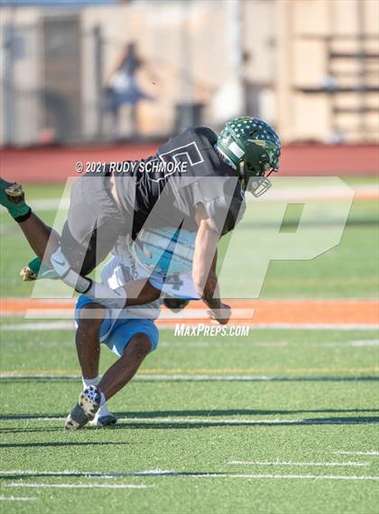 Thumbnail 2 in Patrick Henry vs. University City (CIF SDS Division 4 finals) photogallery.