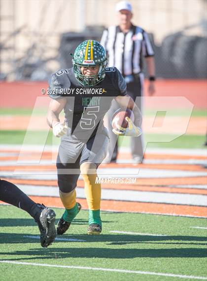 Thumbnail 1 in Patrick Henry vs. University City (CIF SDS Division 4 finals) photogallery.